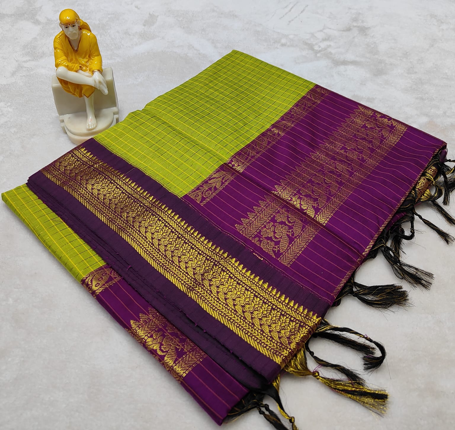 soft-horizon – sareesbykala