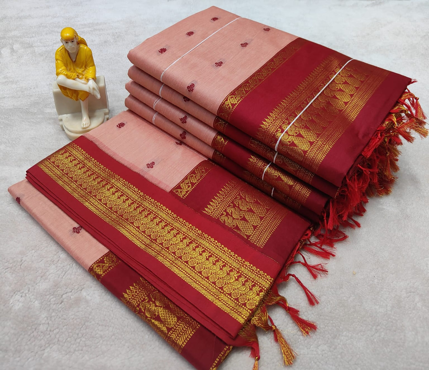 Luxe Loom