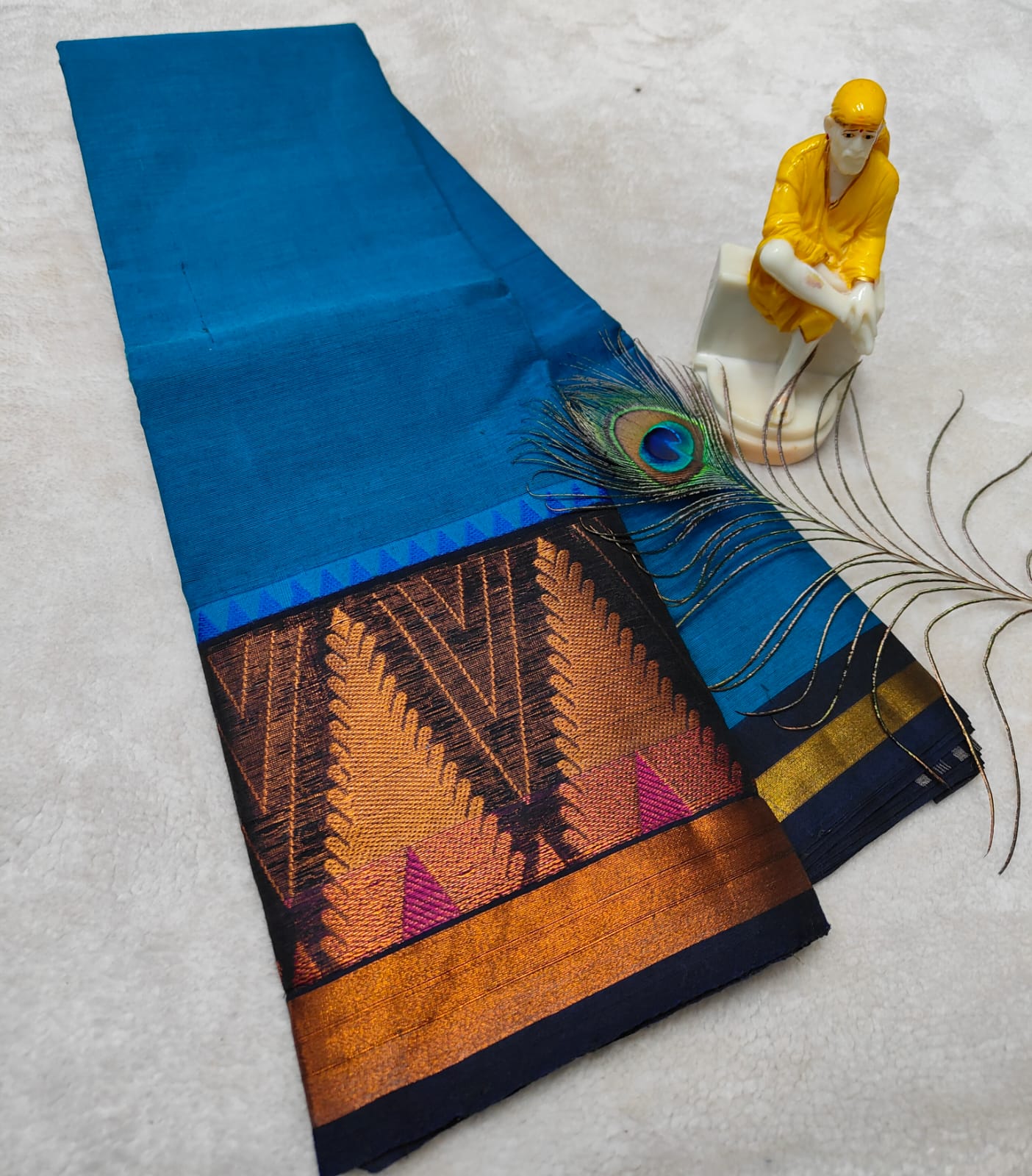 Royal Loom